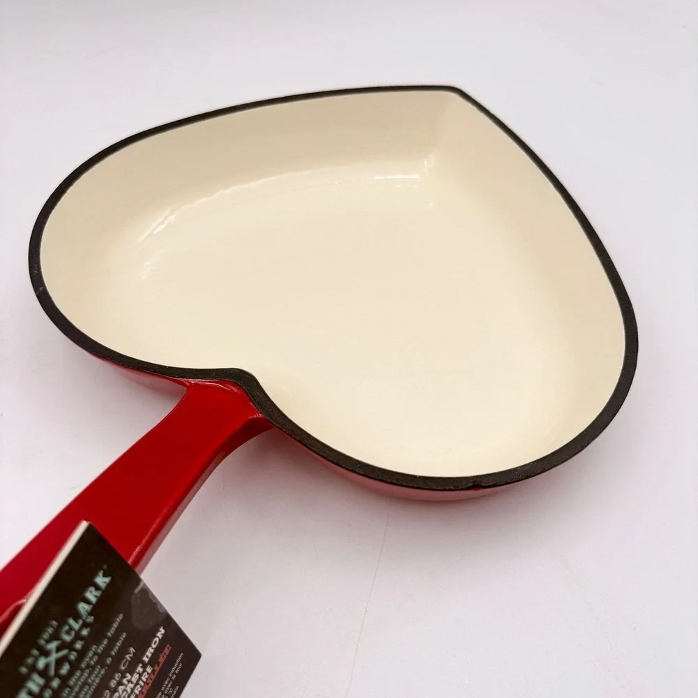 Smith & Clark‎ Red Heart Shaped Enameled Cast Iron 9 Inch Fry Pan Skillet New